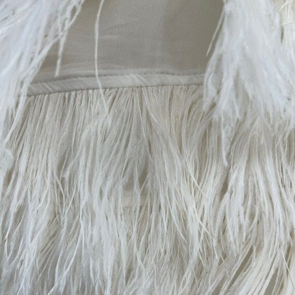 💥STUNNING💥Fluffy Feather Mini Skirt in In Soft Ivory - Picture 7 of 12